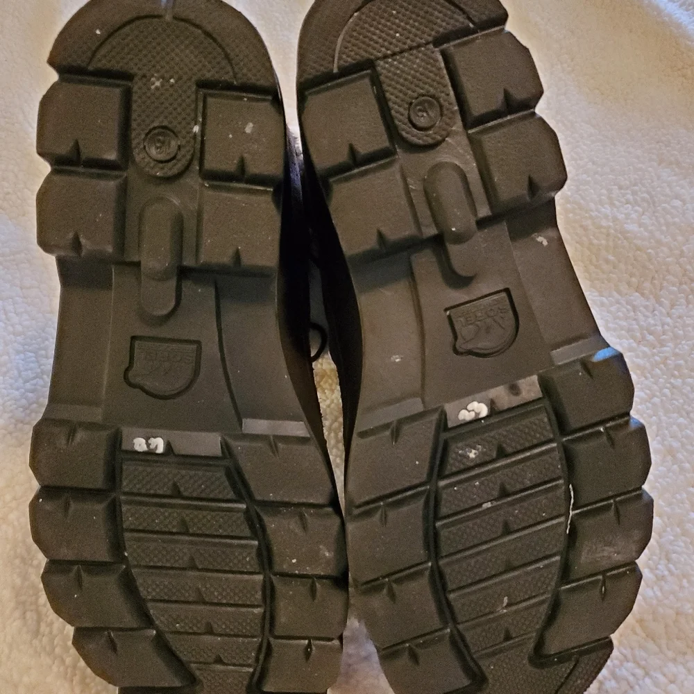 SOREL Men's Caribou Waterproof Winter Boots size 13. Dark brown. - Picture 8 of 8